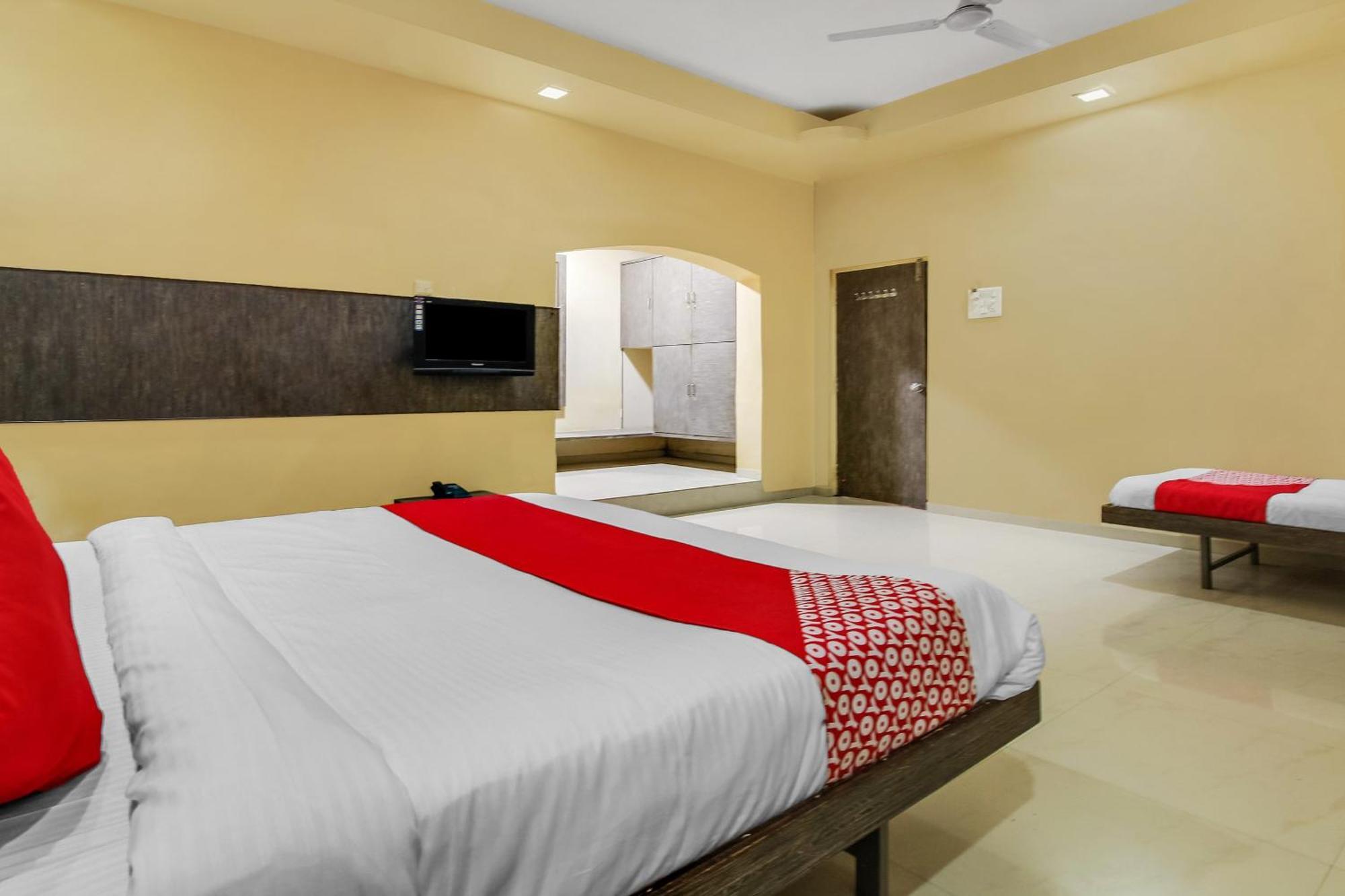 Hotel O Priyanka Residency Solapur Exterior foto